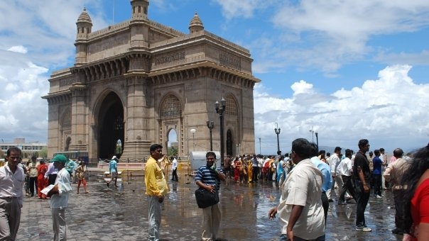 The Fascinating and Intense Pulse of Mumbai