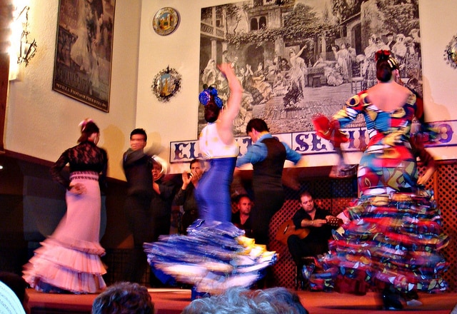 Flamenco performers (photo by CameliaTWU)
