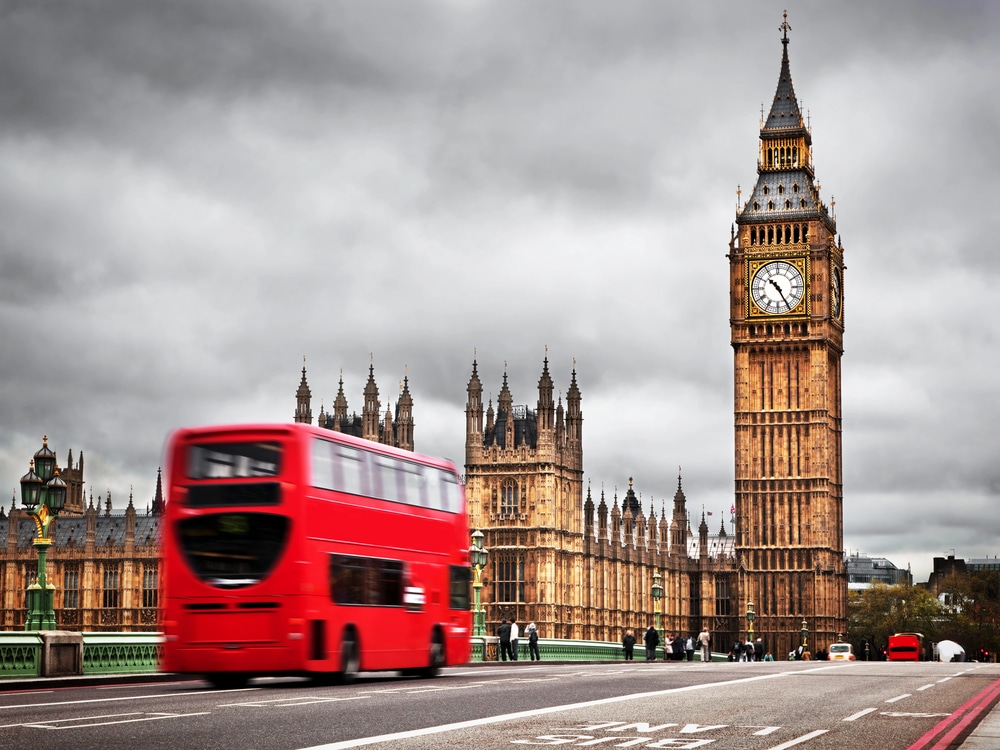 London bus a way to travel economically in London
