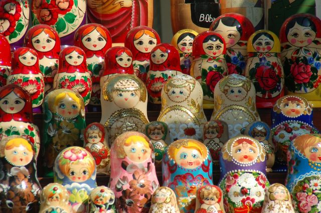 russian dolls 345064 1280