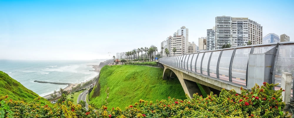 Puente de la Paz a Lima