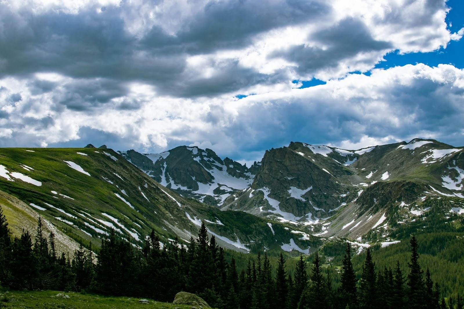 Rocky Mountain National Park is one of The 8 Best Natural Tourist Attractions in Colorado